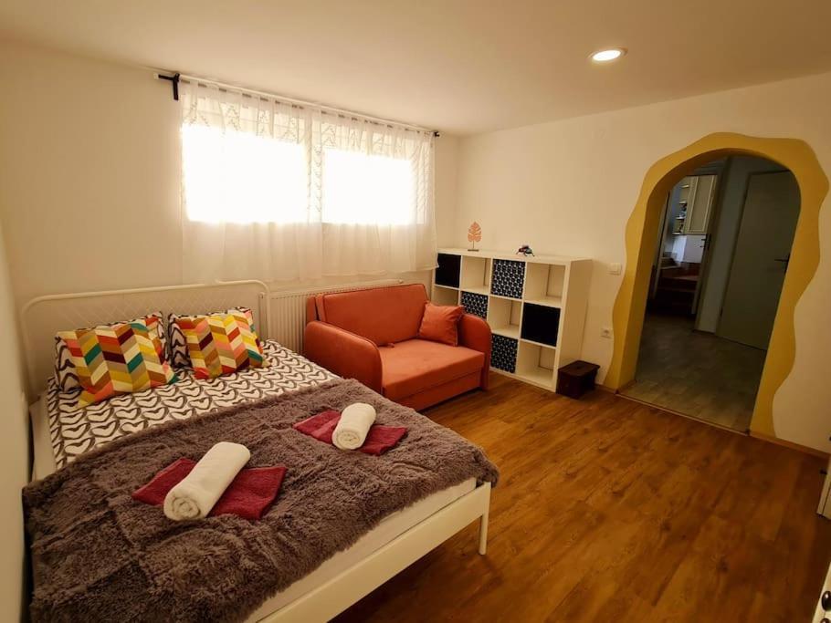 Apartma Juli Zirovnica Εξωτερικό φωτογραφία